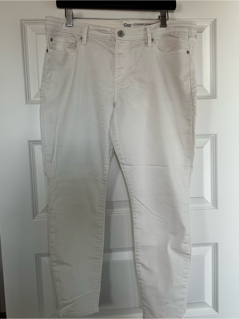 GAP White Slim Legging Jeans